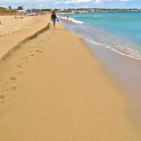 Monopoli, Mare Fuori Сasa de vacaciones