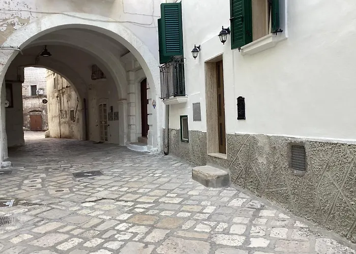 Monopoli, Mare Fuori *